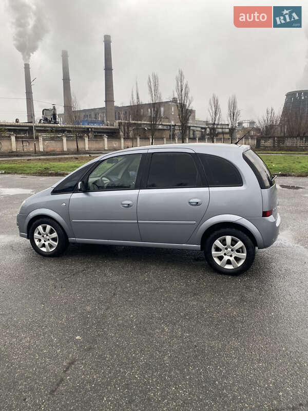 Микровэн Opel Meriva 2006 в Киеве