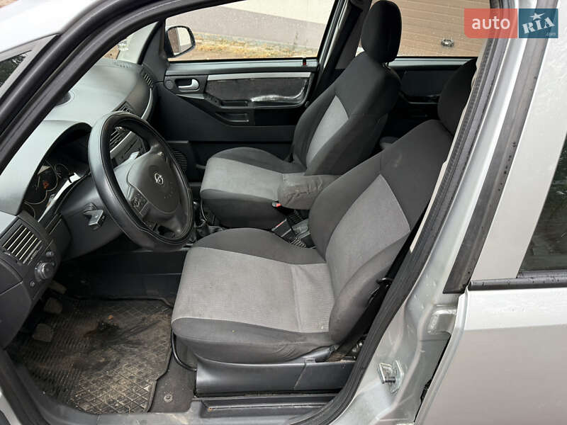 Микровэн Opel Meriva 2004 в Днепре