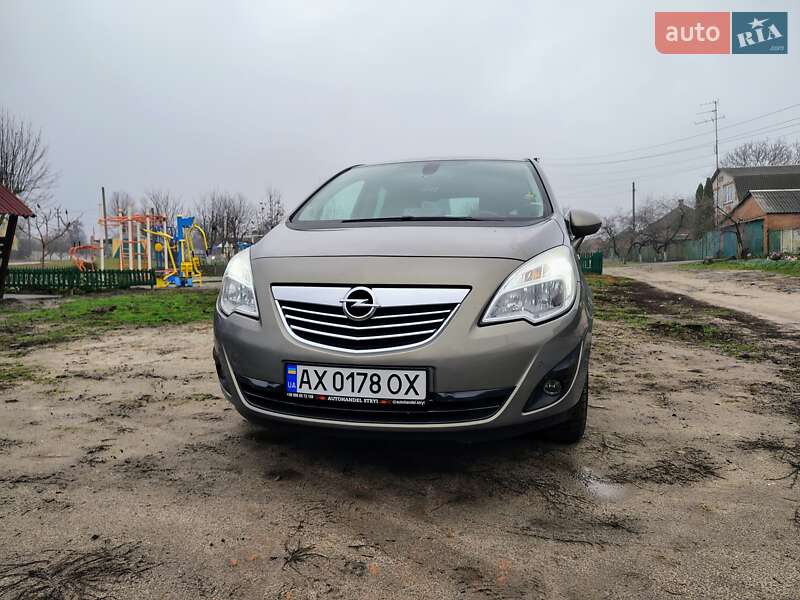 Микровэн Opel Meriva 2011 в Харькове