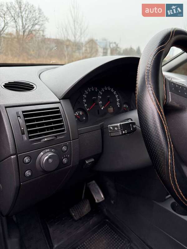 Микровэн Opel Meriva 2007 в Киеве