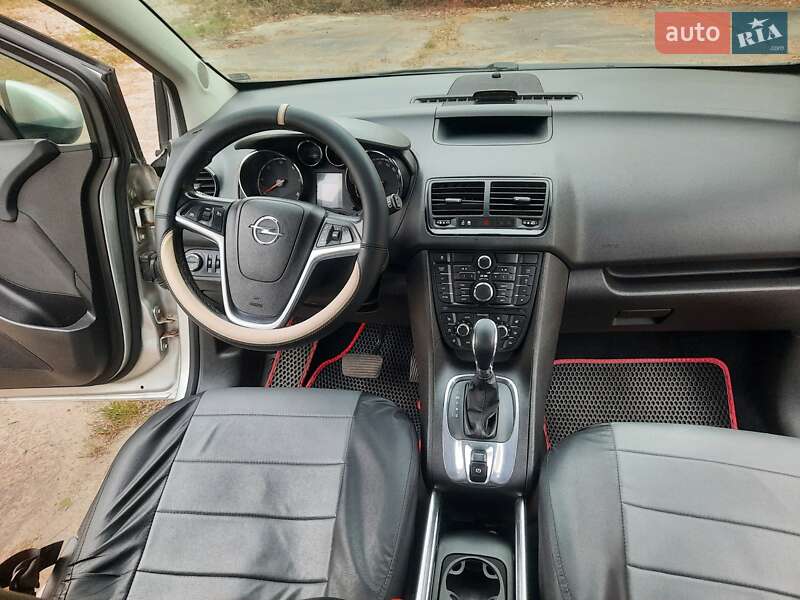 Мікровен Opel Meriva 2011 в Новояворівську