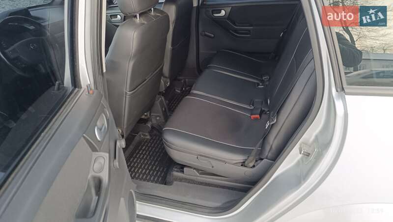 Микровэн Opel Meriva 2005 в Гадяче