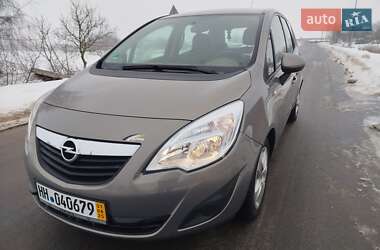 Микровэн Opel Meriva 2010 в Нововолынске