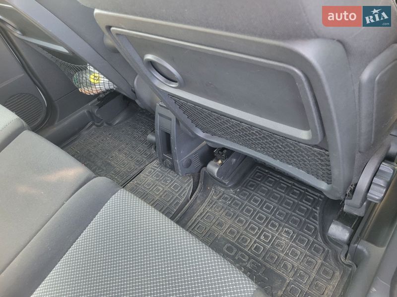 Микровэн Opel Meriva 2009 в Подольске