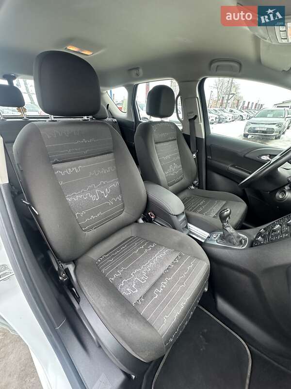 Микровэн Opel Meriva 2014 в Белогородке