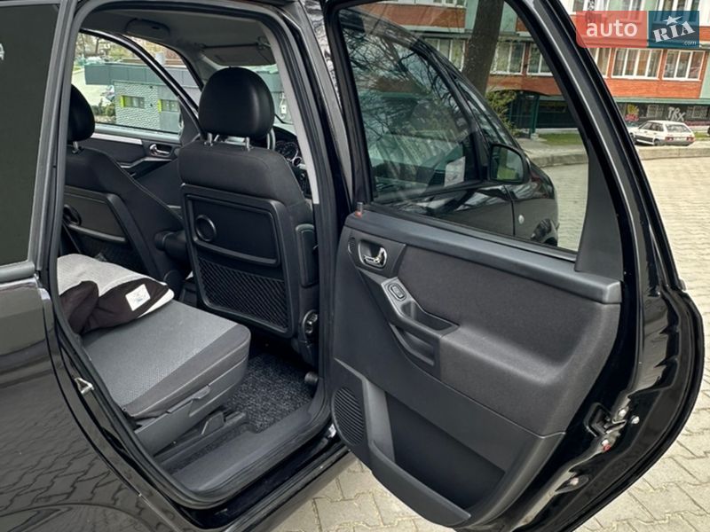 Микровэн Opel Meriva 2009 в Новояворовске