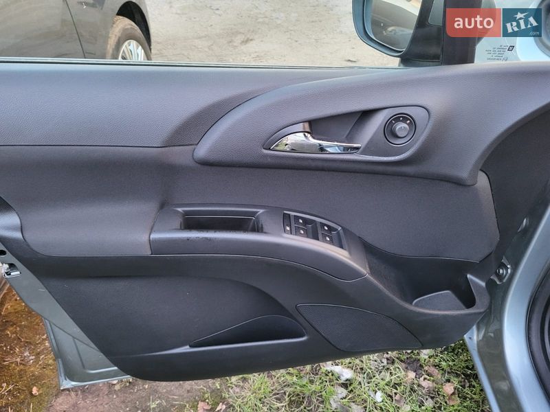 Микровэн Opel Meriva 2011 в Виннице