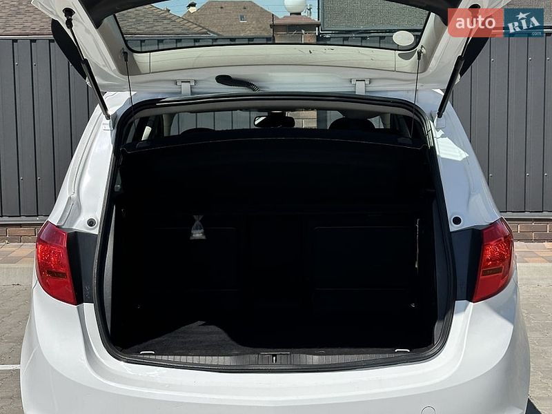 Микровэн Opel Meriva 2014 в Белогородке