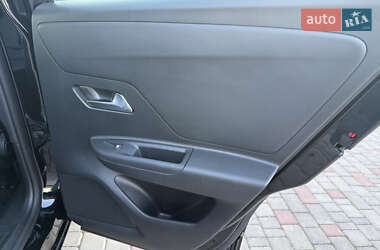 Внедорожник / Кроссовер Opel Mokka-e 2022 в 