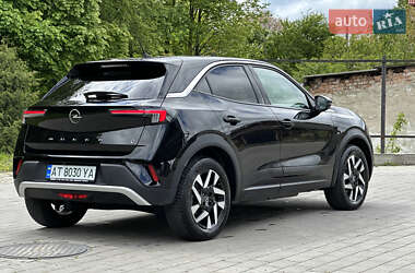 Позашляховик / Кросовер Opel Mokka-e 2021 в 