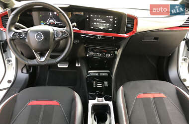 Позашляховик / Кросовер Opel Mokka-e 2023 в 