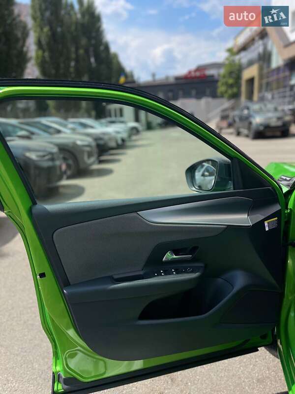 Позашляховик / Кросовер Opel Mokka-e 2021 в Києві