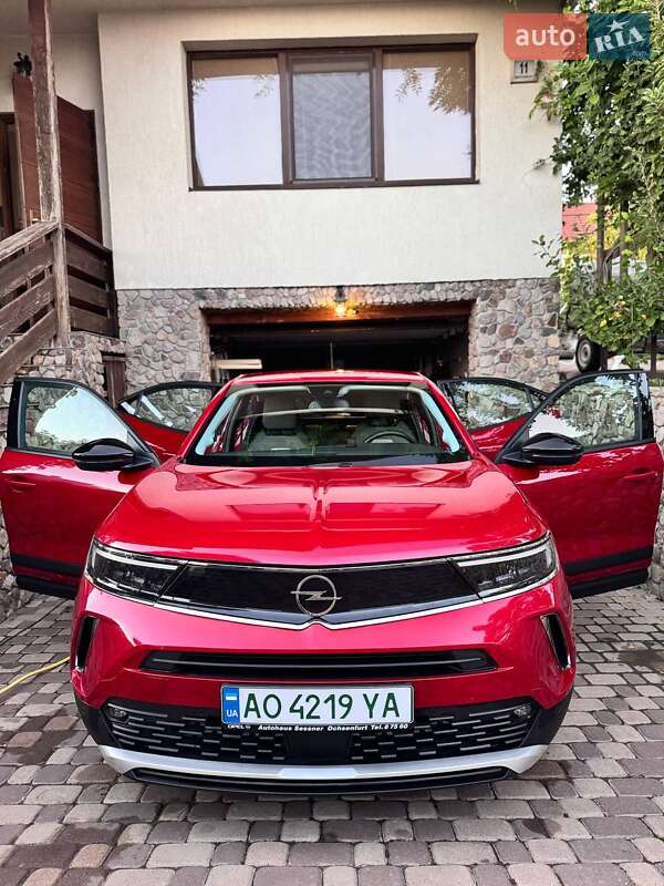 Внедорожник / Кроссовер Opel Mokka-e 2023 в Ужгороде