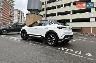 Позашляховик / Кросовер Opel Mokka-e 2023 в 