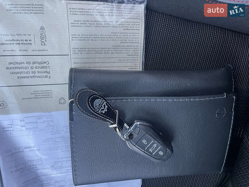 Позашляховик / Кросовер Opel Mokka-e 2022 в Кременці