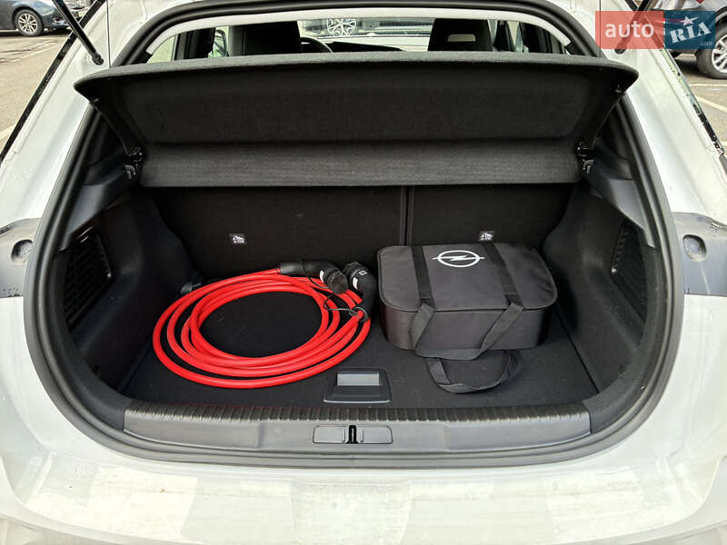 Позашляховик / Кросовер Opel Mokka-e 2023 в Києві