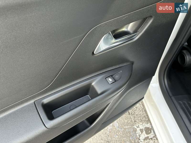 Внедорожник / Кроссовер Opel Mokka-e 2023 в Киеве фото 37 Внедорожник / Кроссовер Opel Mokka-e 2023 в Киеве