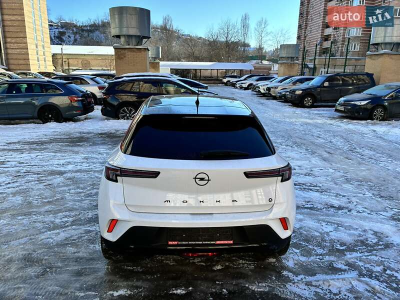 Внедорожник / Кроссовер Opel Mokka-e 2023 в Киеве