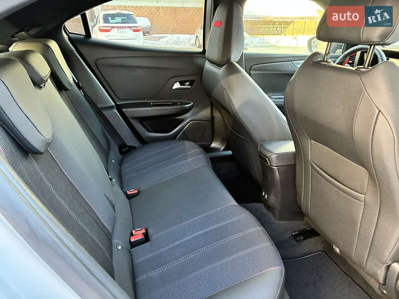 Внедорожник / Кроссовер Opel Mokka-e 2023 в Киеве