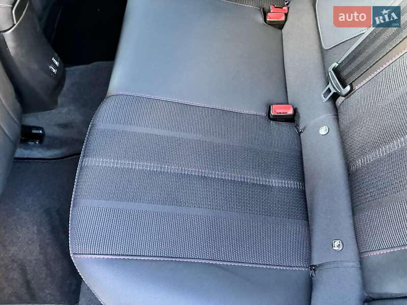 Внедорожник / Кроссовер Opel Mokka-e 2023 в Киеве