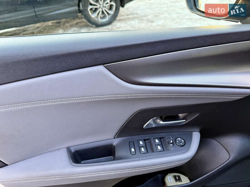 Внедорожник / Кроссовер Opel Mokka-e 2022 в Тернополе