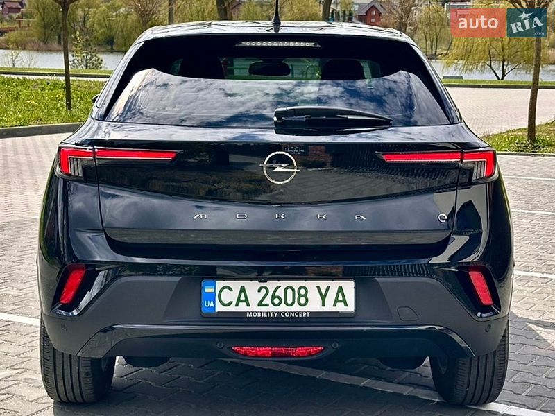Внедорожник / Кроссовер Opel Mokka-e 2022 в Киеве