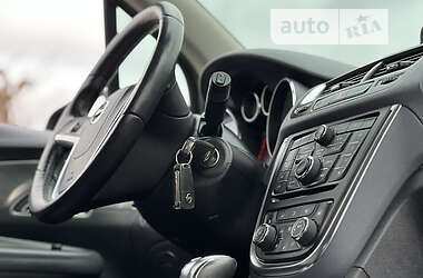 Внедорожник / Кроссовер Opel Mokka 2016 в 