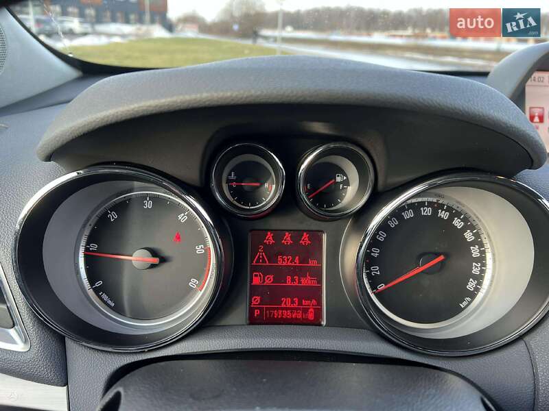 Внедорожник / Кроссовер Opel Mokka 2012 в Луцке