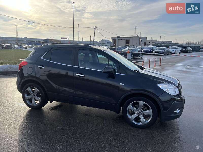 Внедорожник / Кроссовер Opel Mokka 2013 в Луцке