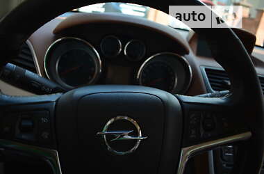 Позашляховик / Кросовер Opel Mokka 2014 в Львові