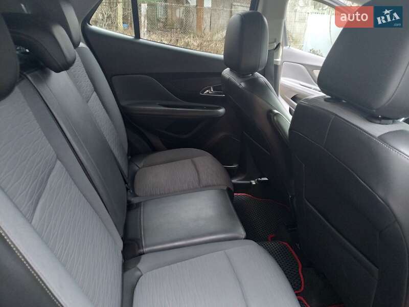 Внедорожник / Кроссовер Opel Mokka 2016 в Виннице