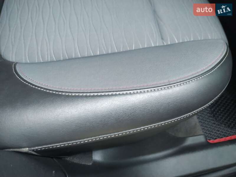 Внедорожник / Кроссовер Opel Mokka 2016 в Виннице