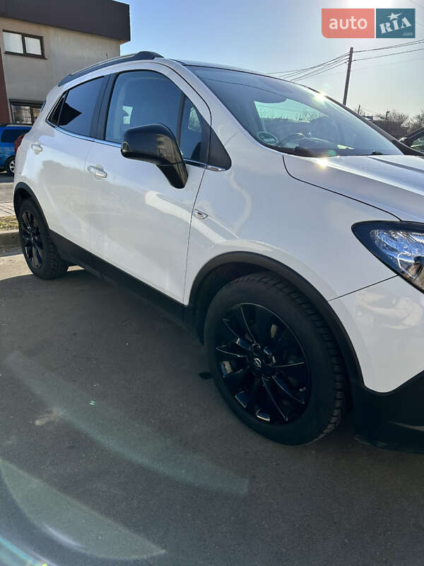 Внедорожник / Кроссовер Opel Mokka 2015 в Владимире