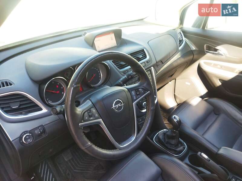 Позашляховик / Кросовер Opel Mokka 2014 в Звягелі
