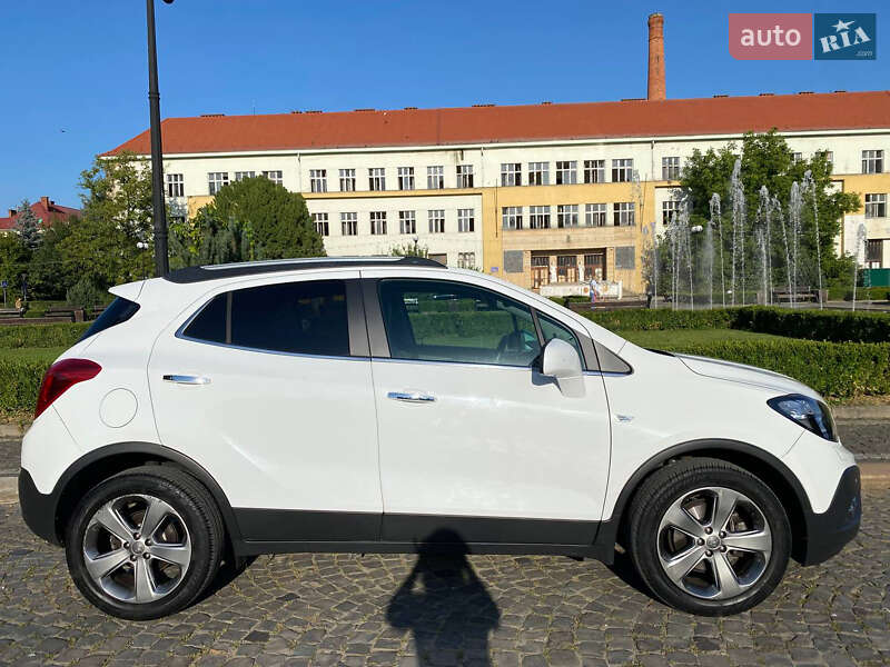 Внедорожник / Кроссовер Opel Mokka 2013 в Ужгороде