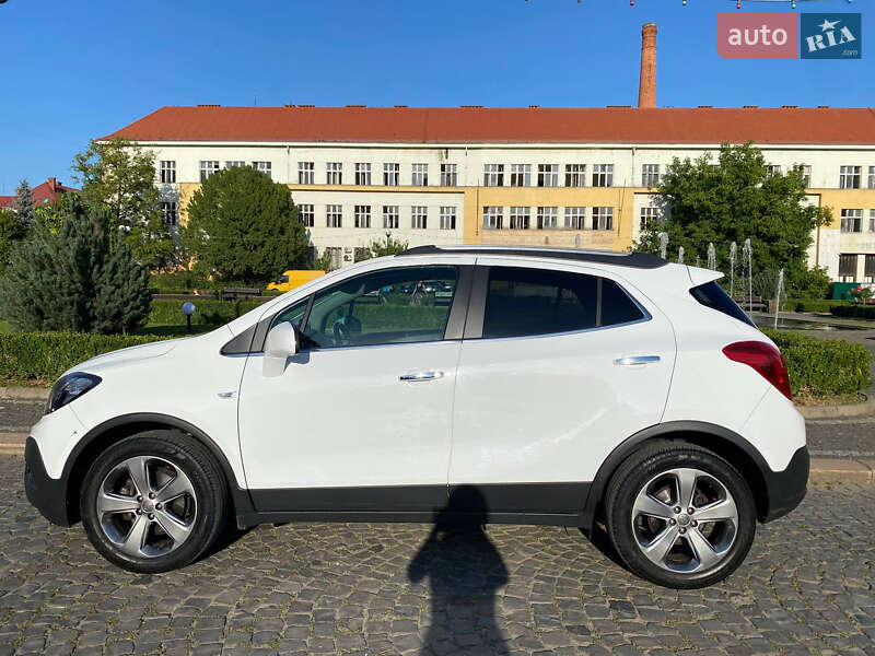 Внедорожник / Кроссовер Opel Mokka 2013 в Ужгороде