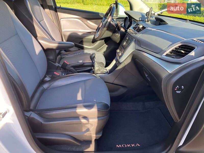 Внедорожник / Кроссовер Opel Mokka 2013 в Ужгороде