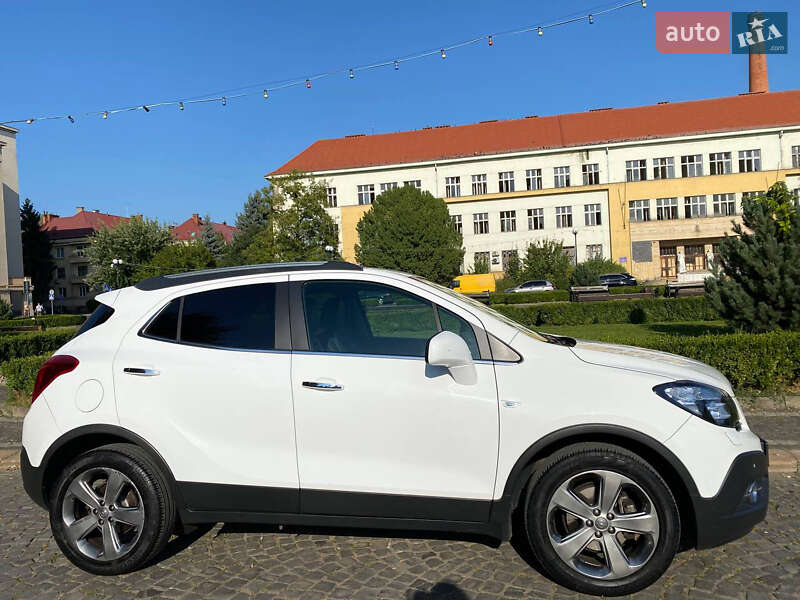 Внедорожник / Кроссовер Opel Mokka 2013 в Ужгороде