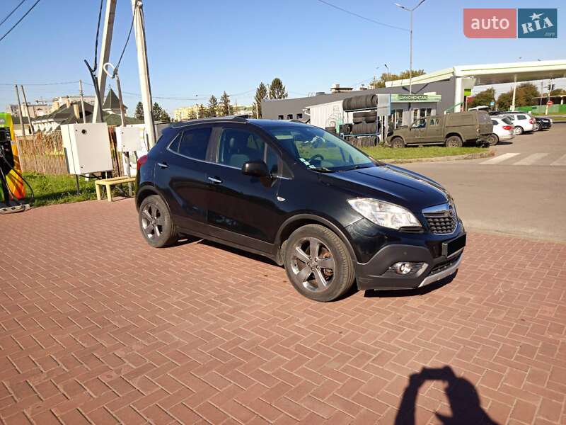 Внедорожник / Кроссовер Opel Mokka 2012 в Луцке