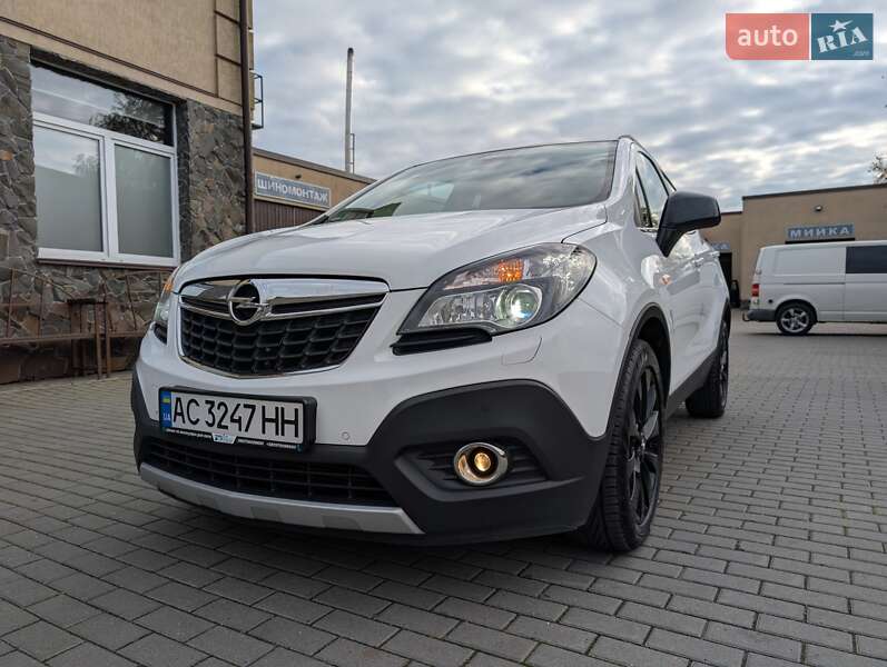 Внедорожник / Кроссовер Opel Mokka 2015 в Владимире