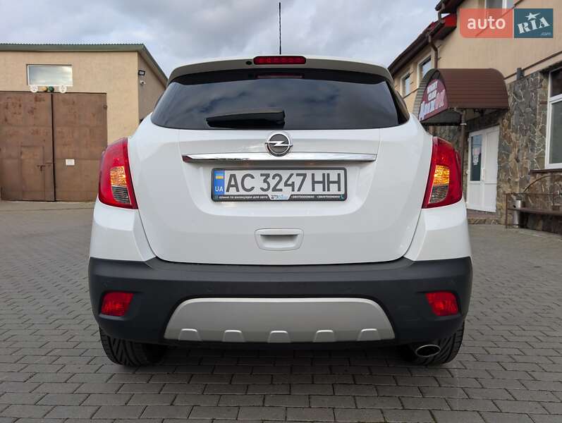 Внедорожник / Кроссовер Opel Mokka 2015 в Владимире