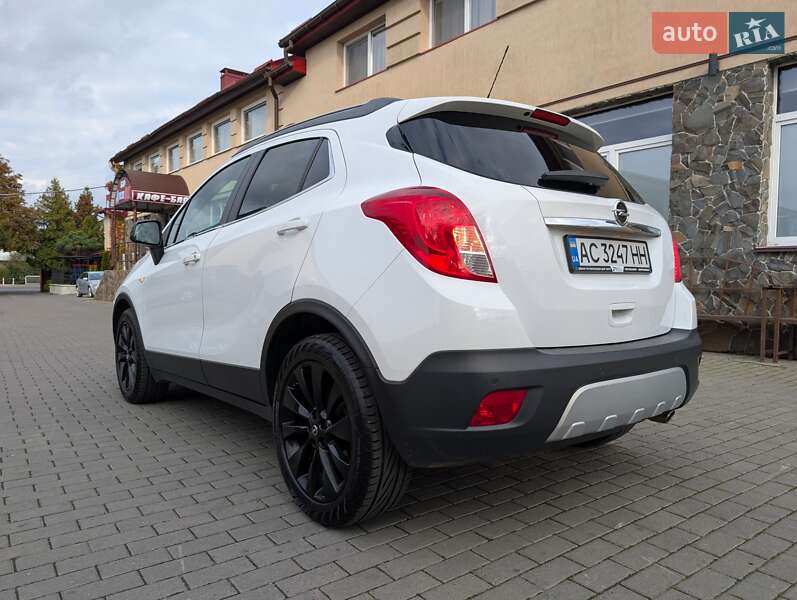 Внедорожник / Кроссовер Opel Mokka 2015 в Владимире