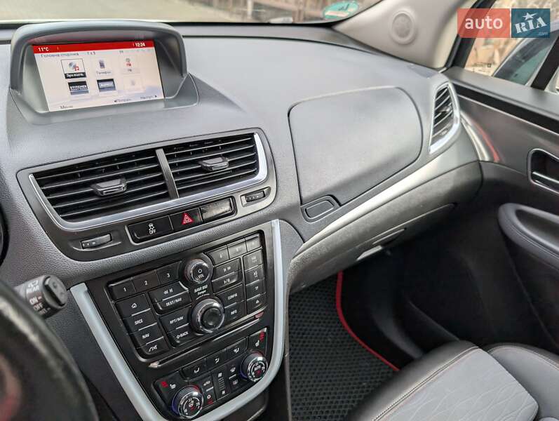 Внедорожник / Кроссовер Opel Mokka 2015 в Владимире