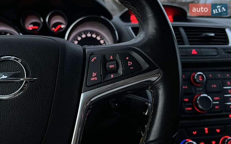 Позашляховик / Кросовер Opel Mokka 2016 в Львові