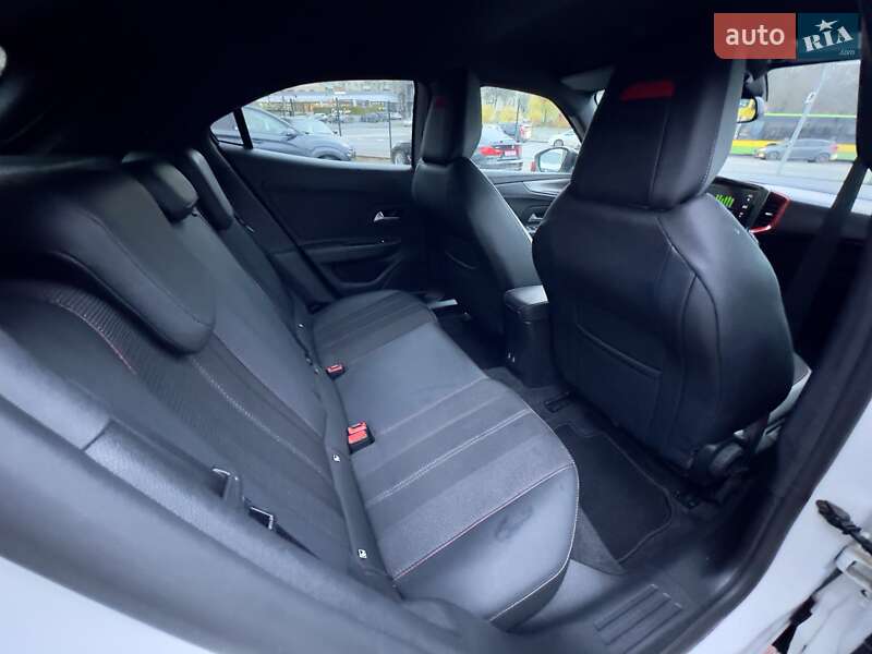 Внедорожник / Кроссовер Opel Mokka 2021 в Подольске