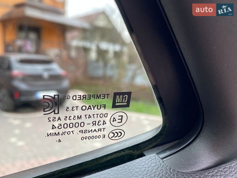 Позашляховик / Кросовер Opel Mokka 2015 в Коломиї