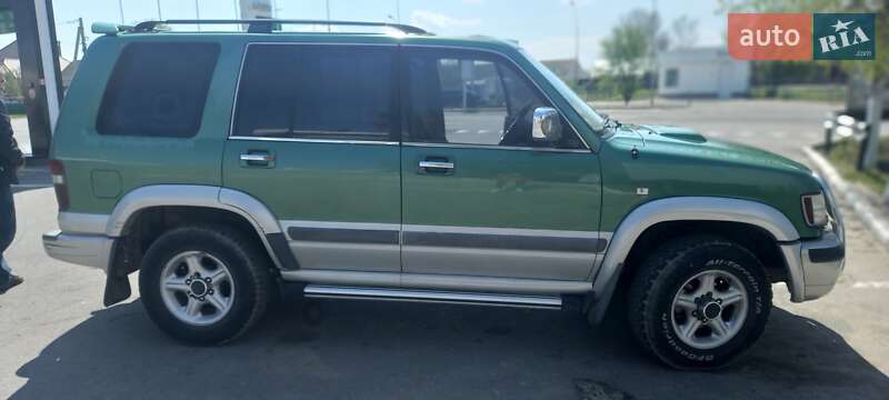 Внедорожник / Кроссовер Opel Monterey 1999 в Черновцах