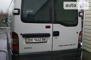 Грузопассажирский фургон Opel Movano 2006 в Деражне