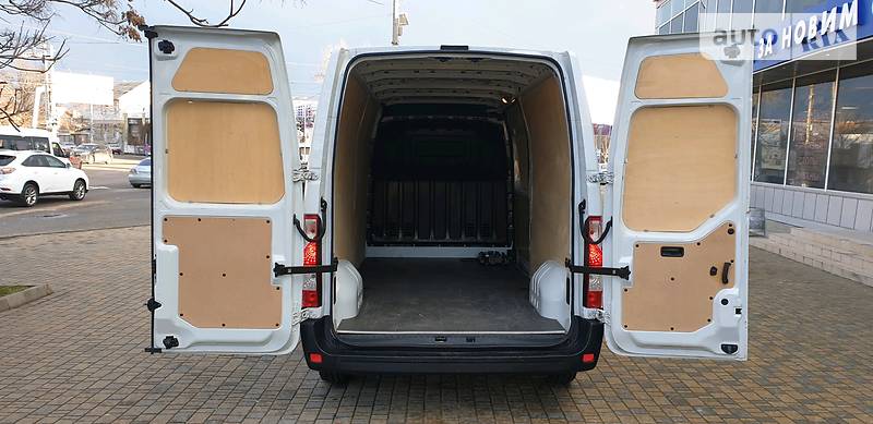 Вантажопасажирський фургон Opel Movano 2016 в Одесі