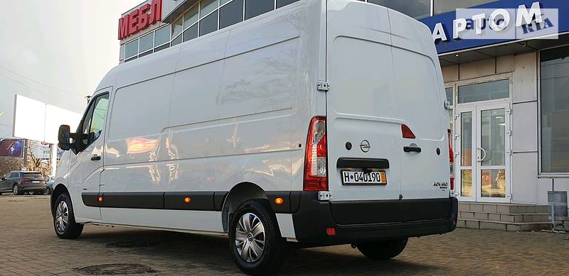 Вантажопасажирський фургон Opel Movano 2016 в Одесі